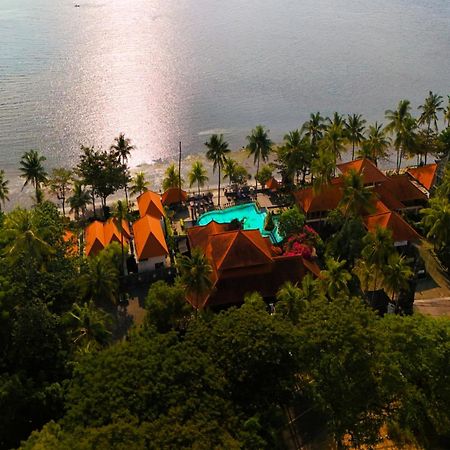 Nugraha Lovina Seaview Resort & Spa Esterno foto